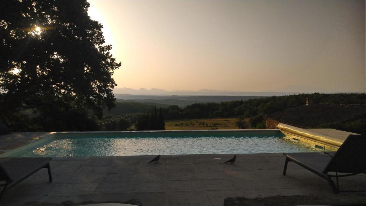 ホテル La Ferme Les Eybrachas Réauville エクステリア 写真