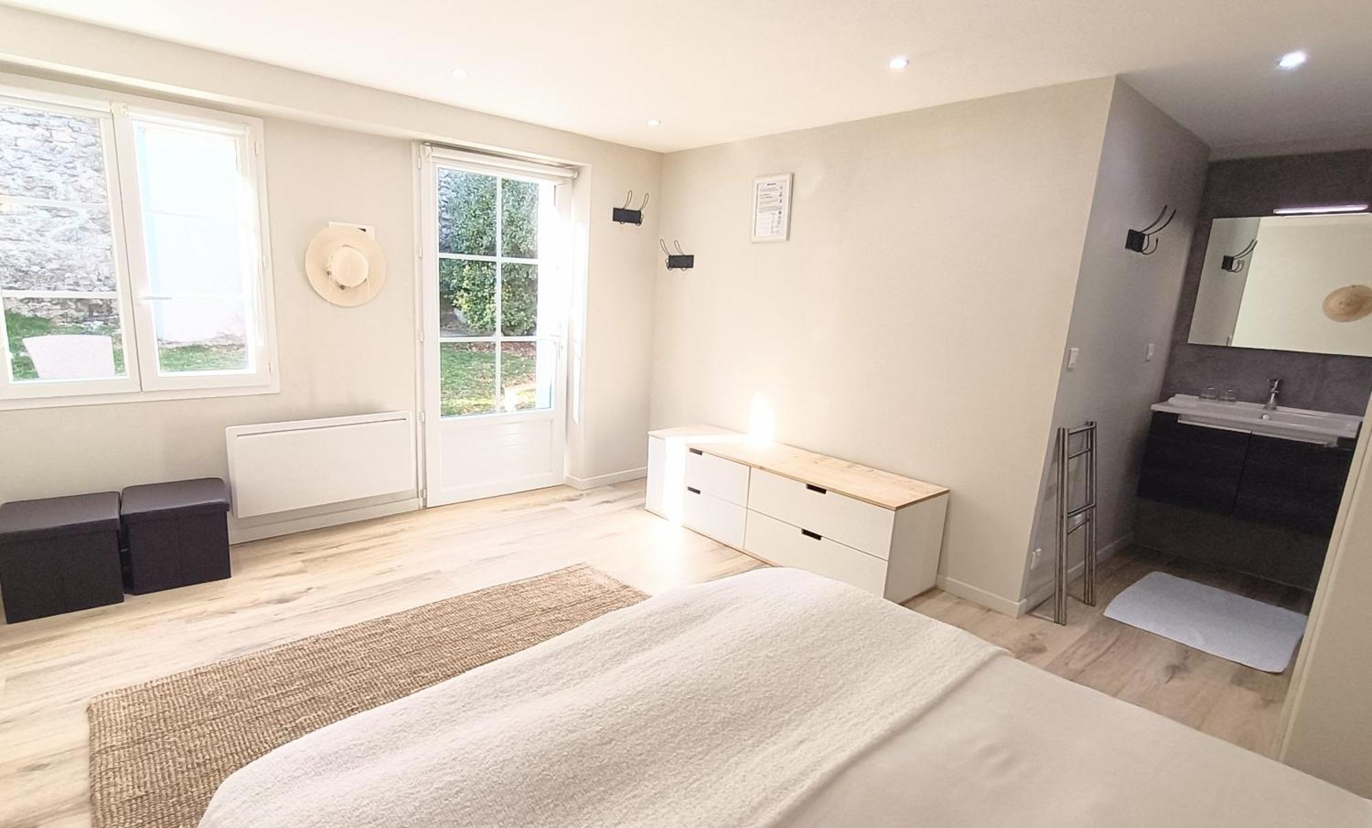 ホテル La Ferme Les Eybrachas Réauville 部屋 写真