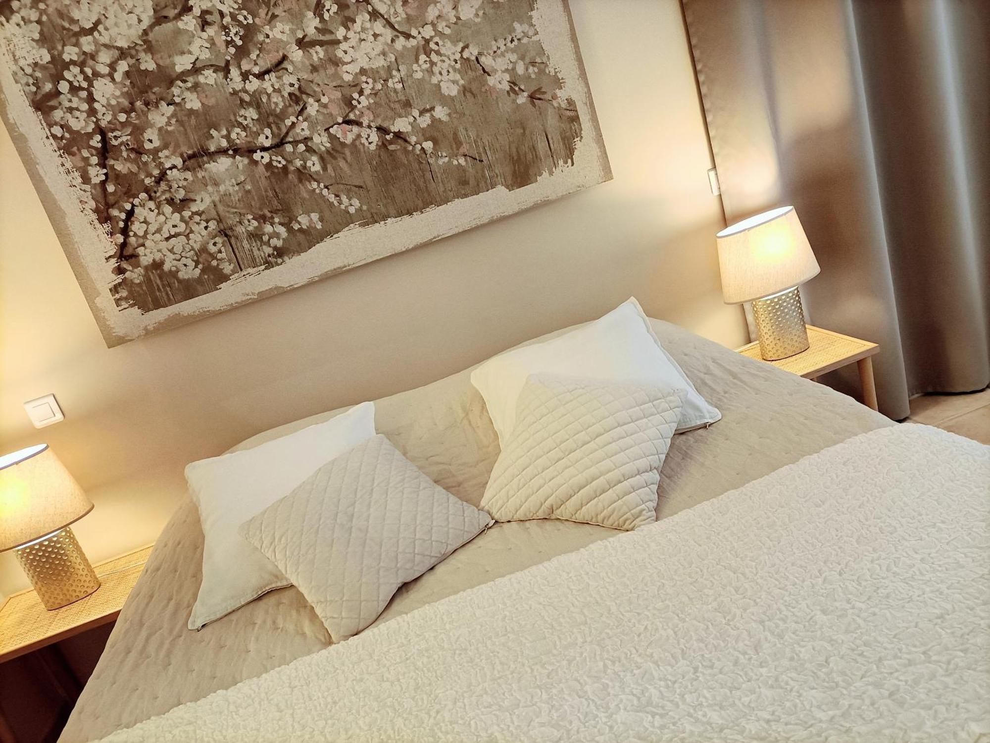 ホテル La Ferme Les Eybrachas Réauville 部屋 写真